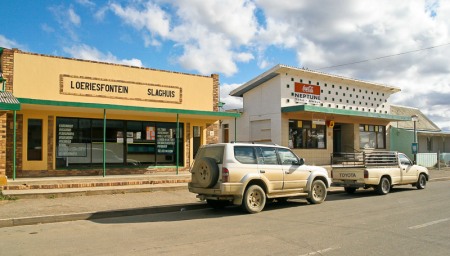 Loeriesfontein shops