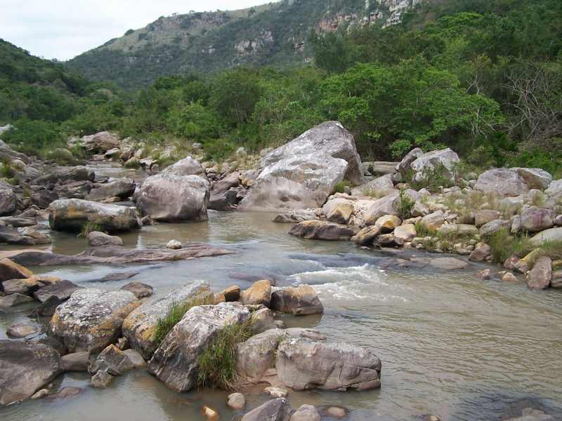 Mzimkulwana River flowing through Oribi Gorge