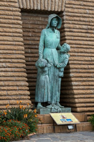 Woman and Children statue